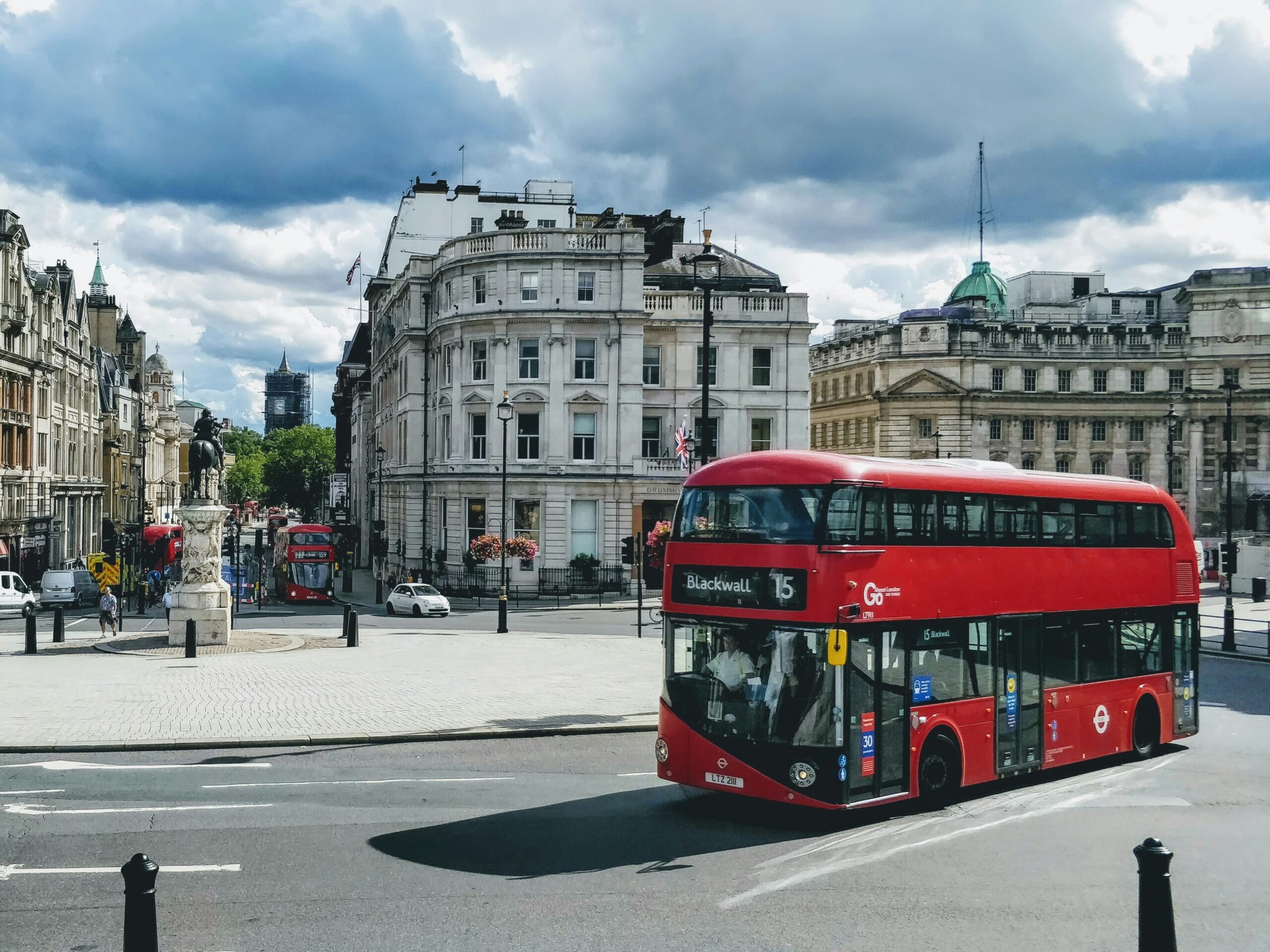 Sightseeing Bus